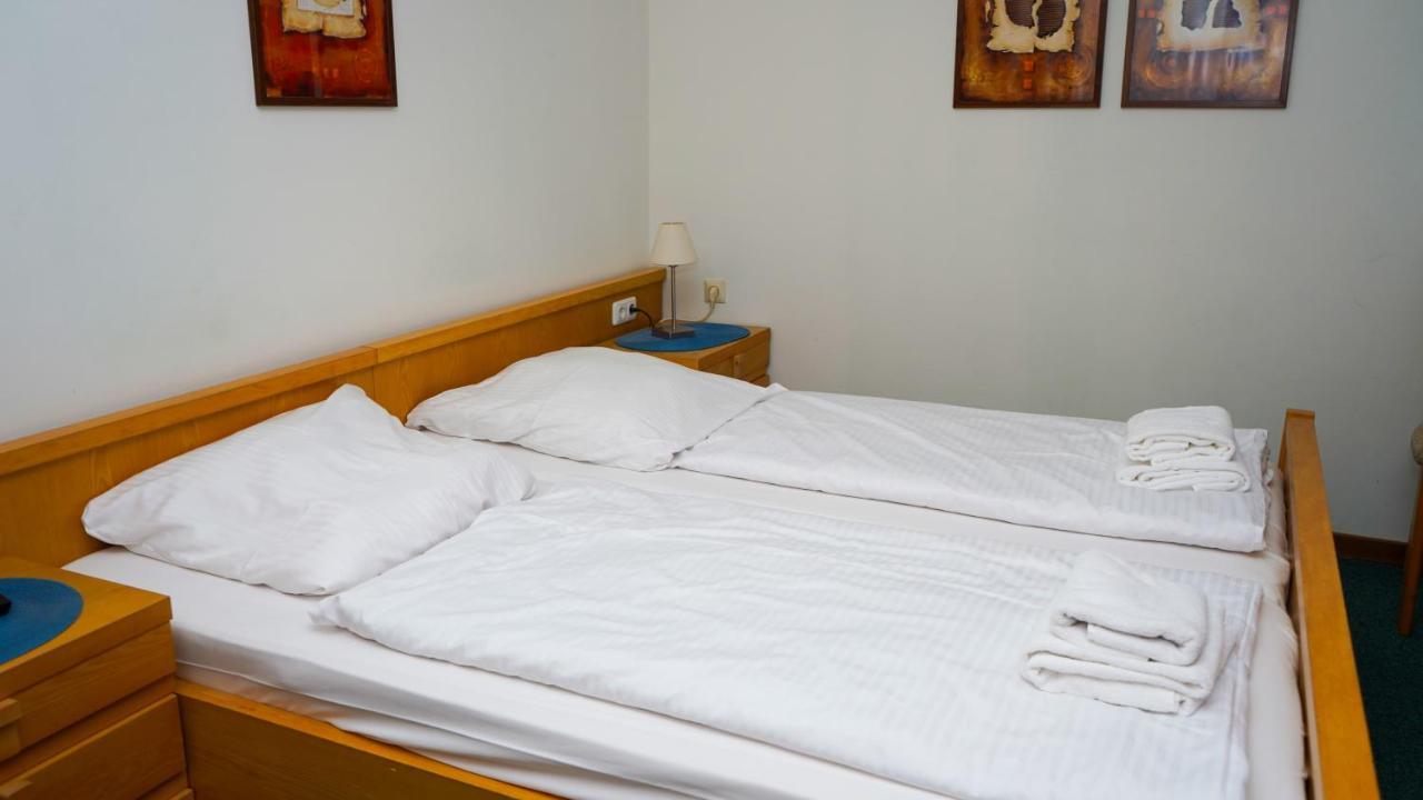 Itm Hotel Bettkaestchen Am Sachsenwald Reinbek Exteriér fotografie