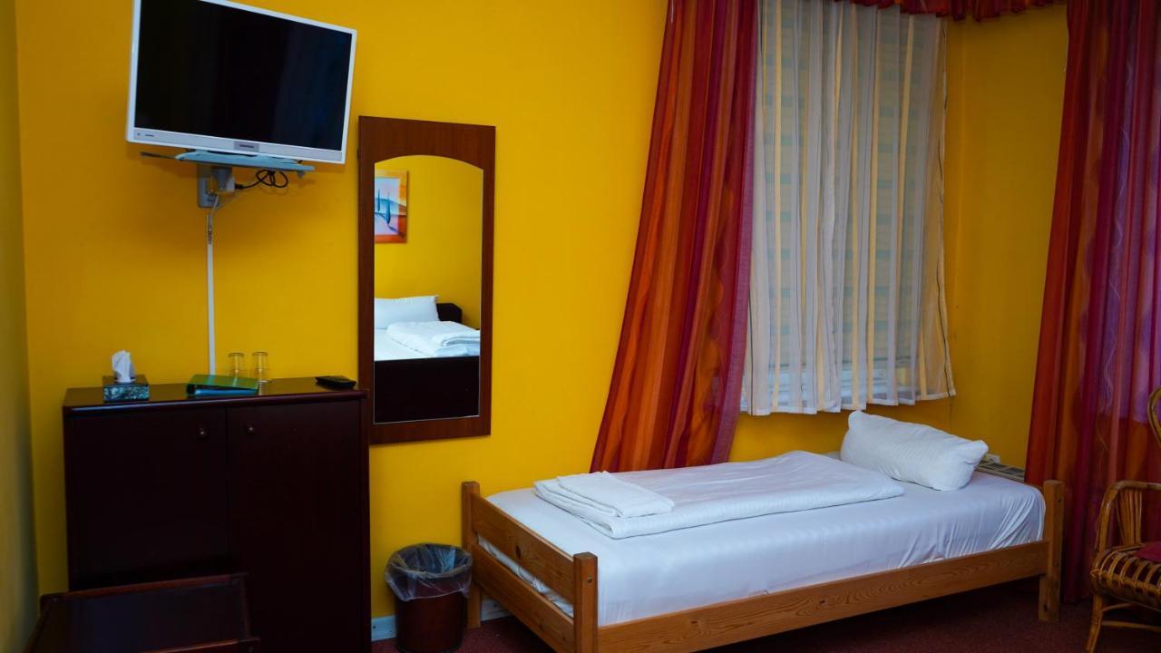 Itm Hotel Bettkaestchen Am Sachsenwald Reinbek Exteriér fotografie